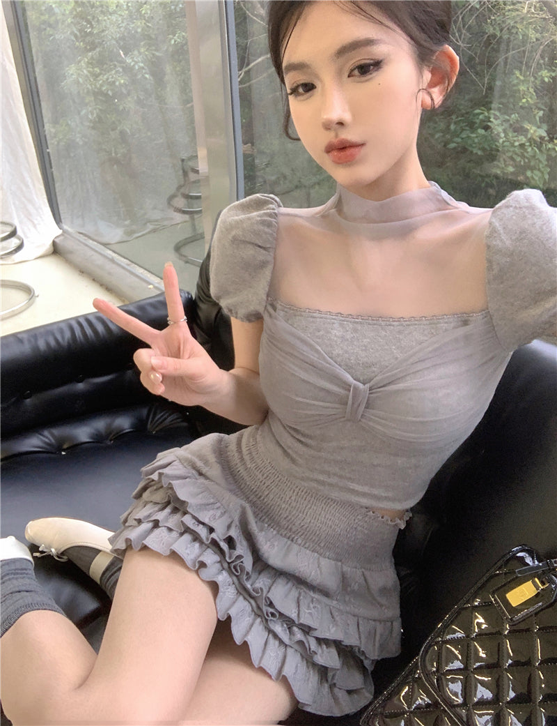 清透抽摺網紗上衣&高腰澎澎蕾絲裙