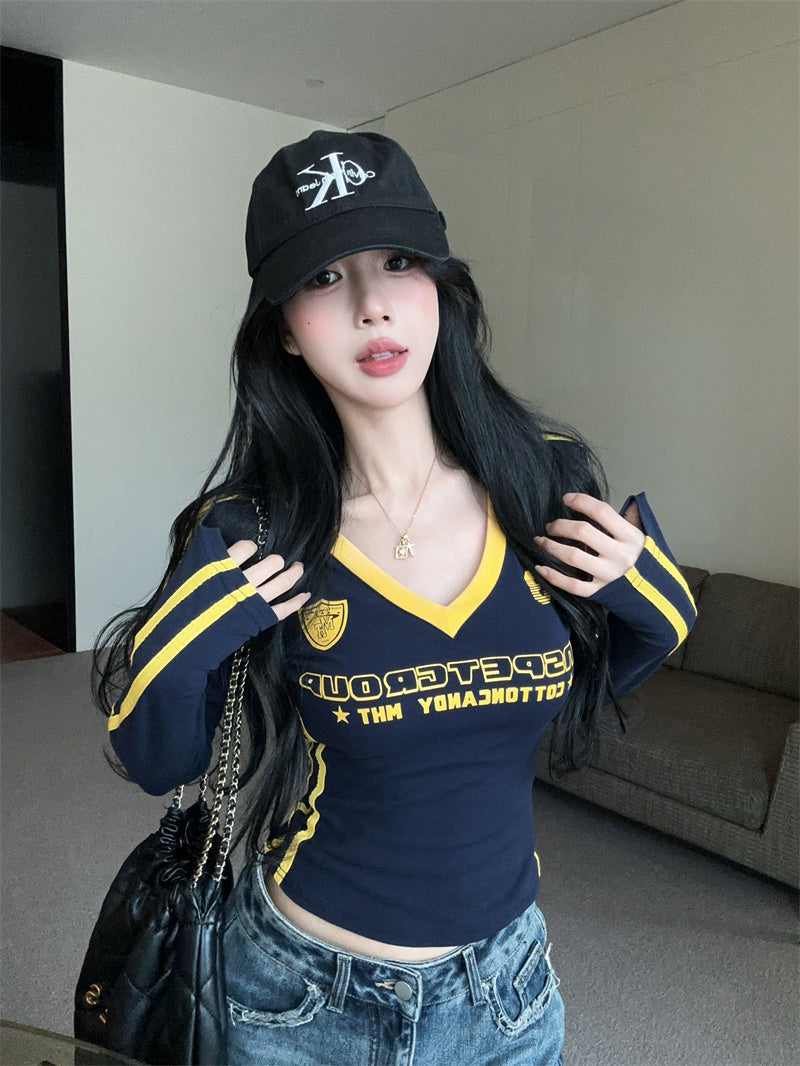 辣妹純欲薄款修身V領上衣