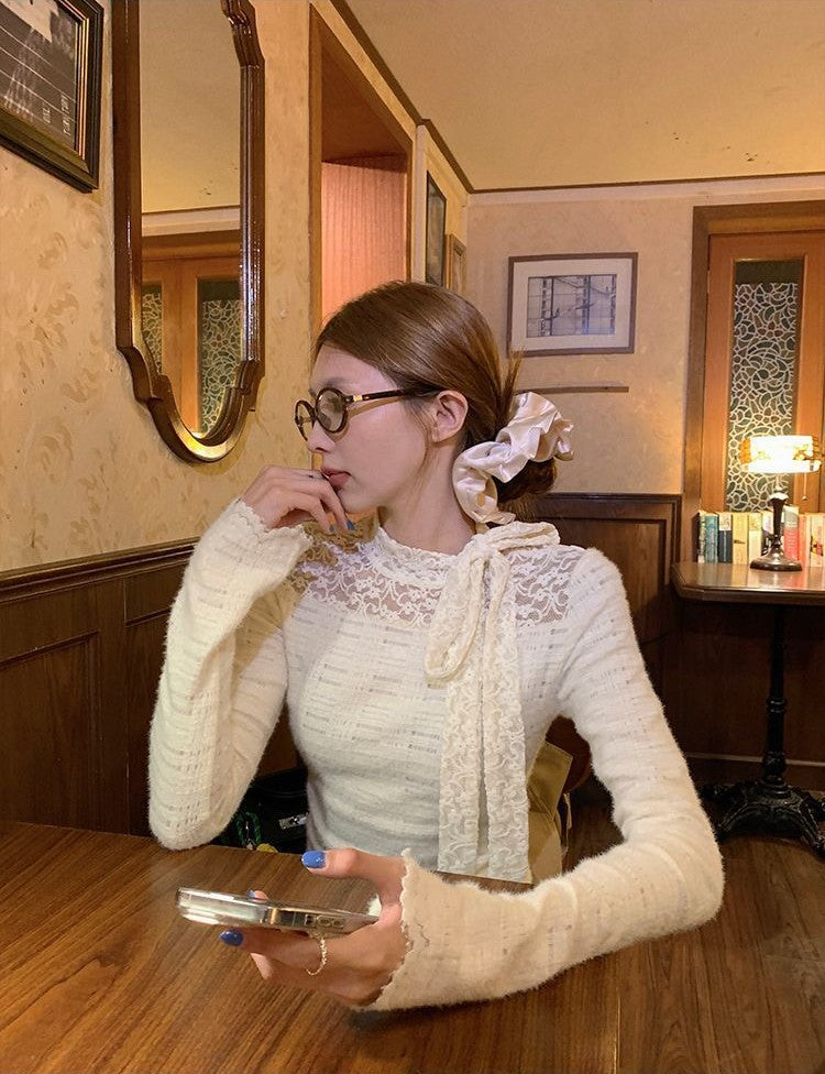 蕾絲鉤花半高領蝴蝶結綁帶內搭上衣