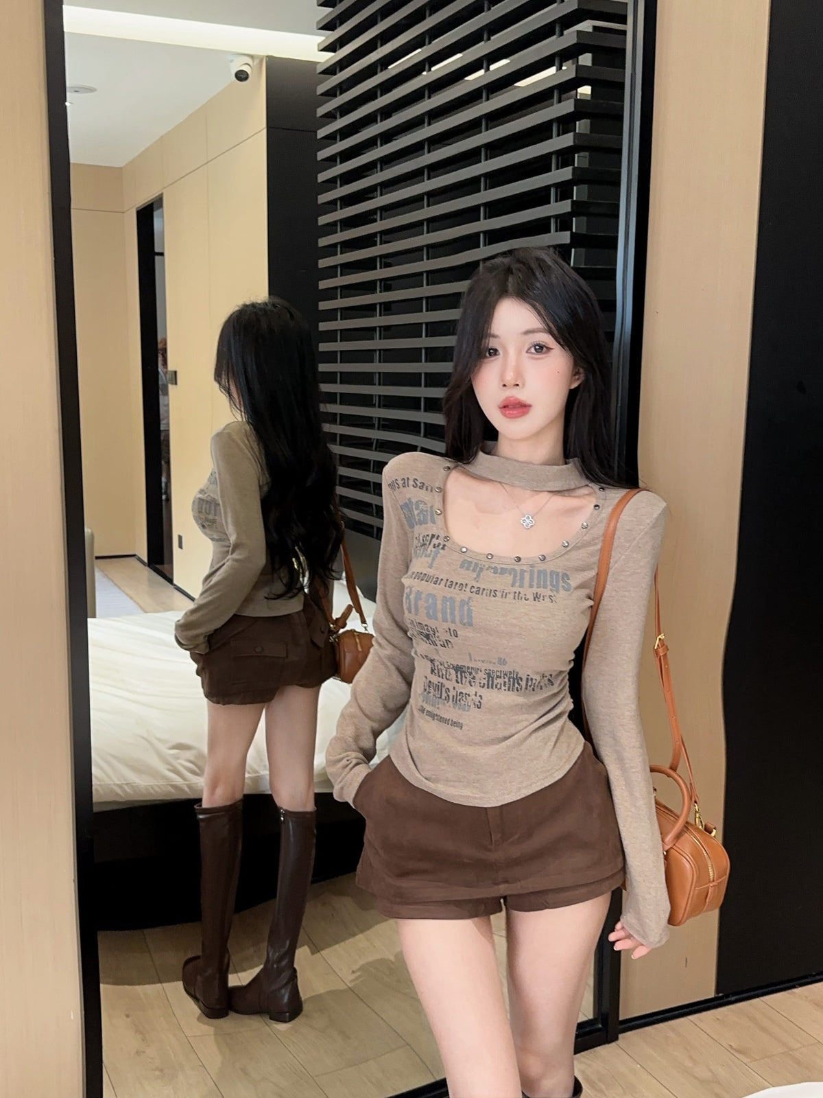 辣妹風質感方領印花鉚釘上衣