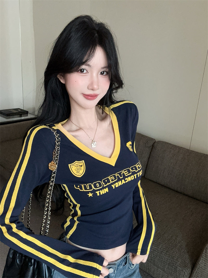 辣妹純欲薄款修身V領上衣