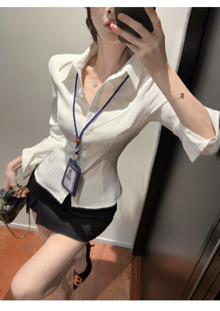 純欲性感收腰白襯衫
