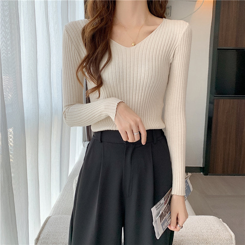 百搭修身V領針織衫