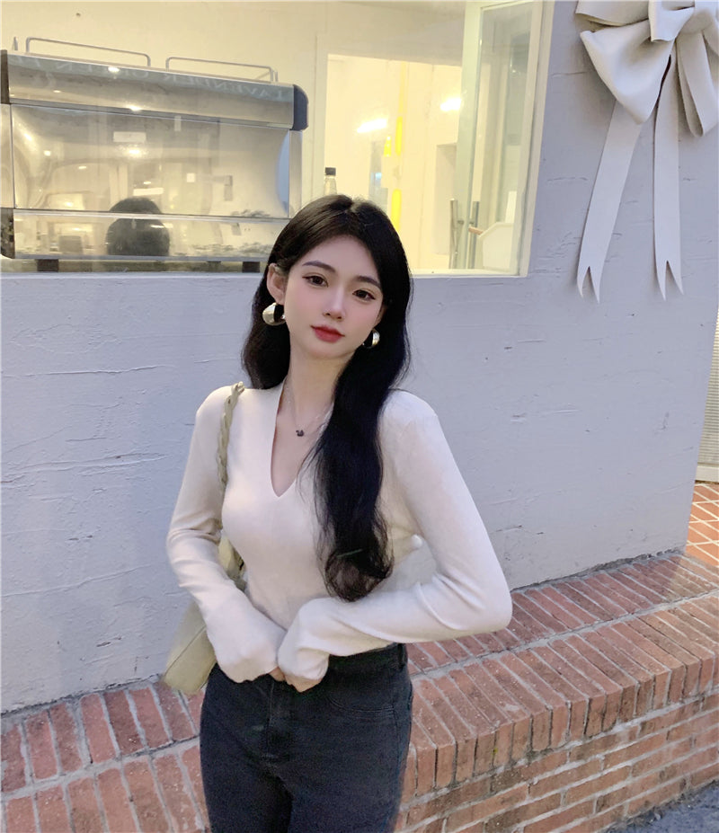 百搭V領純色修身上衣