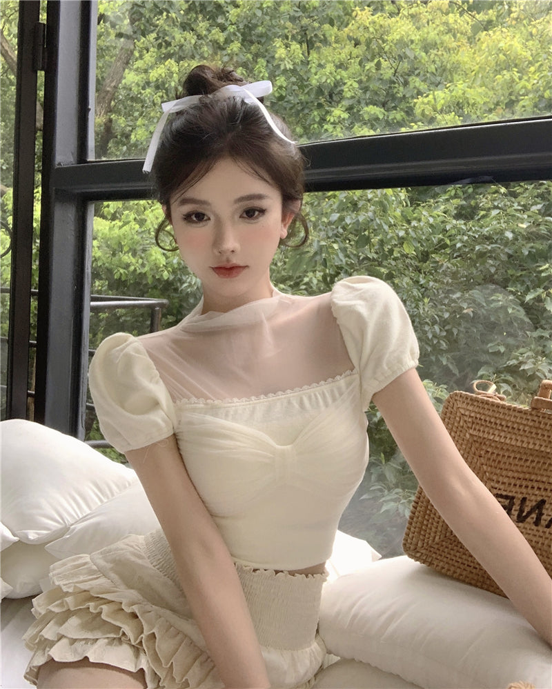 清透抽摺網紗上衣&高腰澎澎蕾絲裙