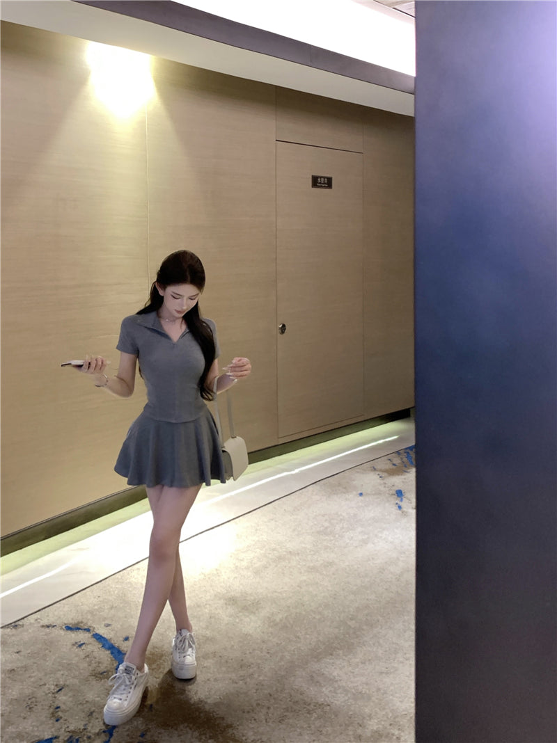 休閒運動上衣純欲短裙兩件套