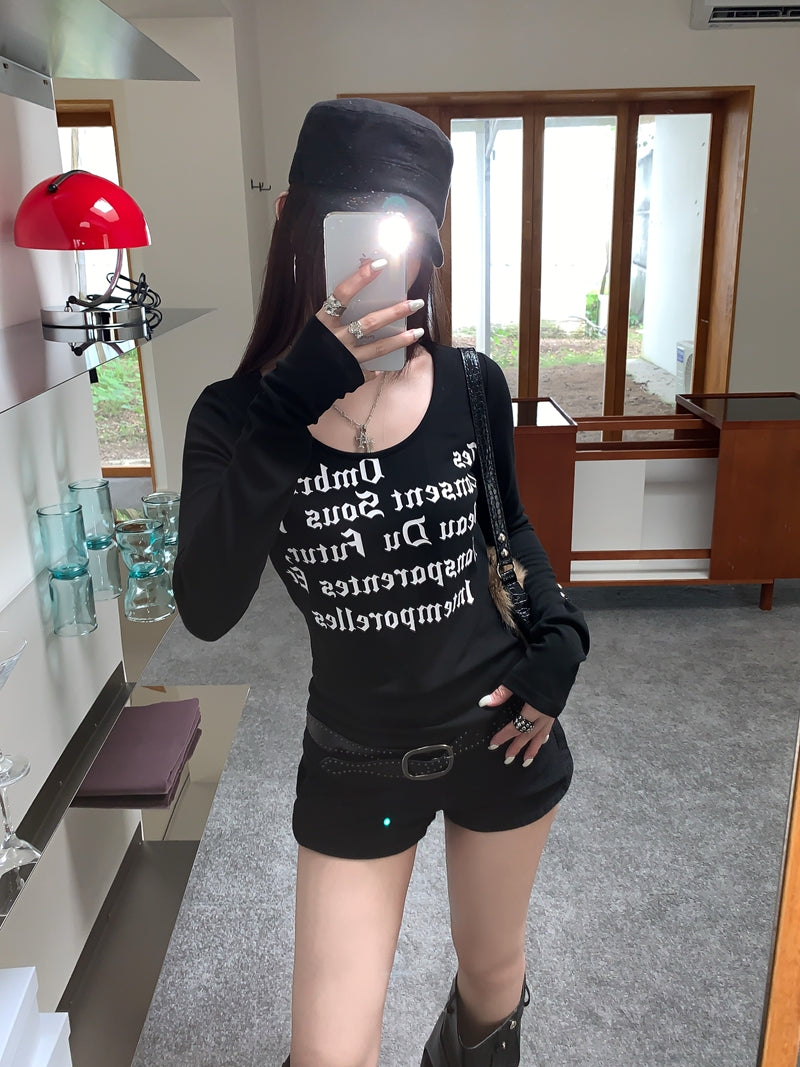 辣妹U領字母印花修身顯瘦打底上衣