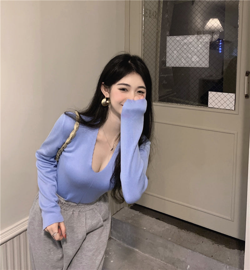 百搭V領純色修身上衣