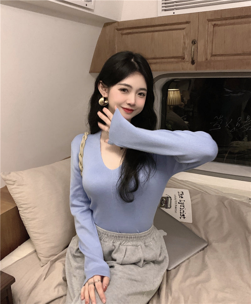百搭V領純色修身上衣