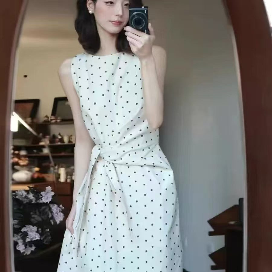 無袖波點背心連衣裙