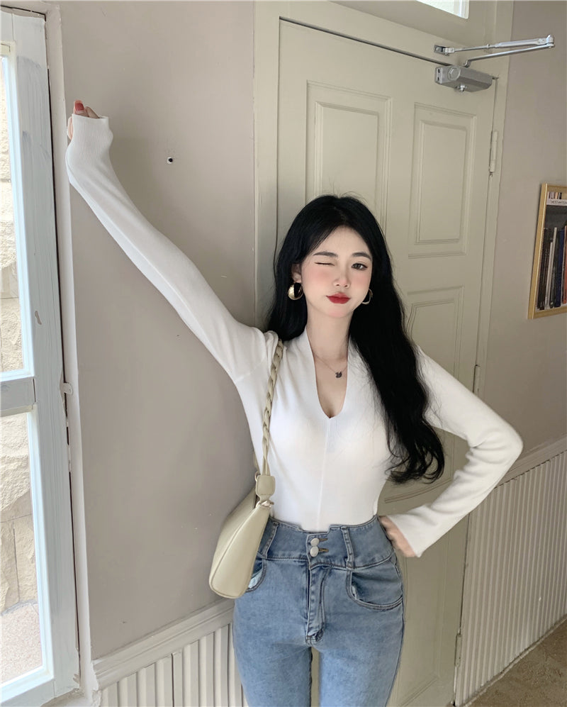 百搭V領純色修身上衣