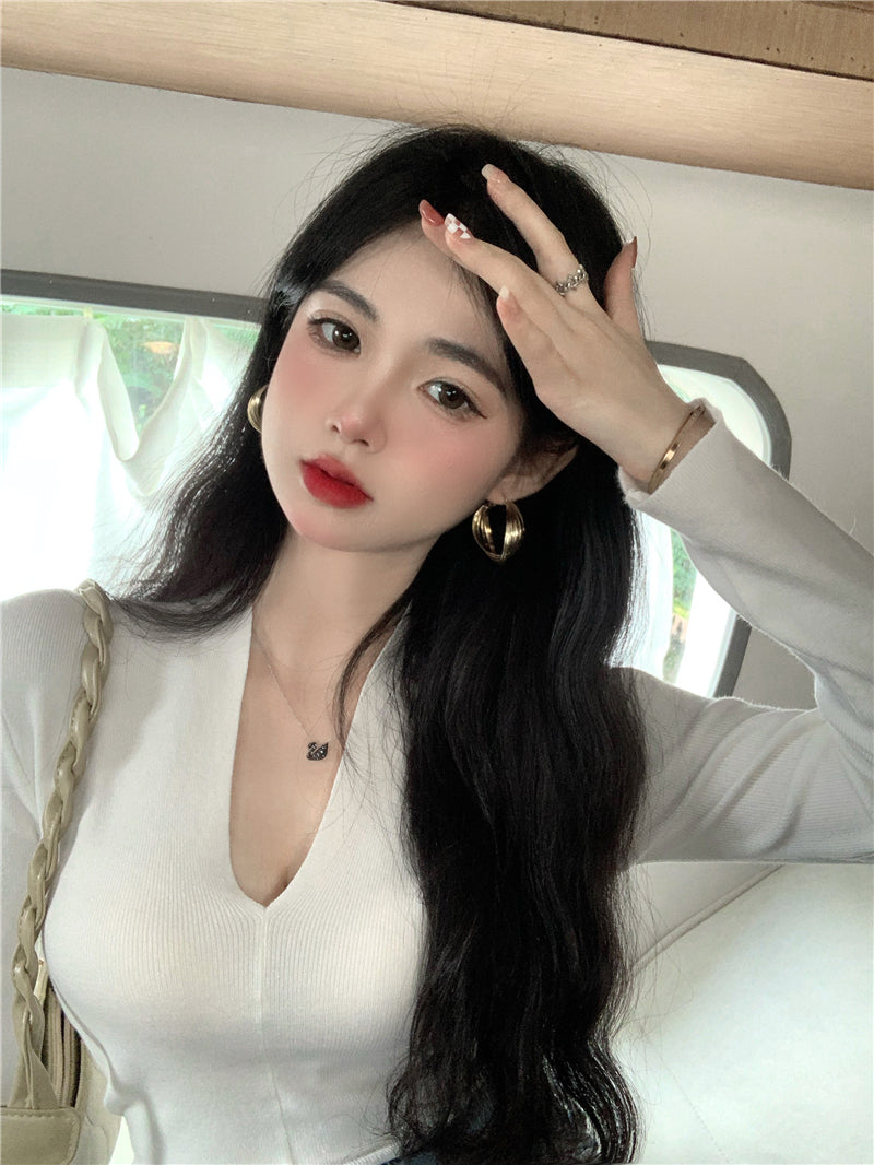百搭V領純色修身上衣