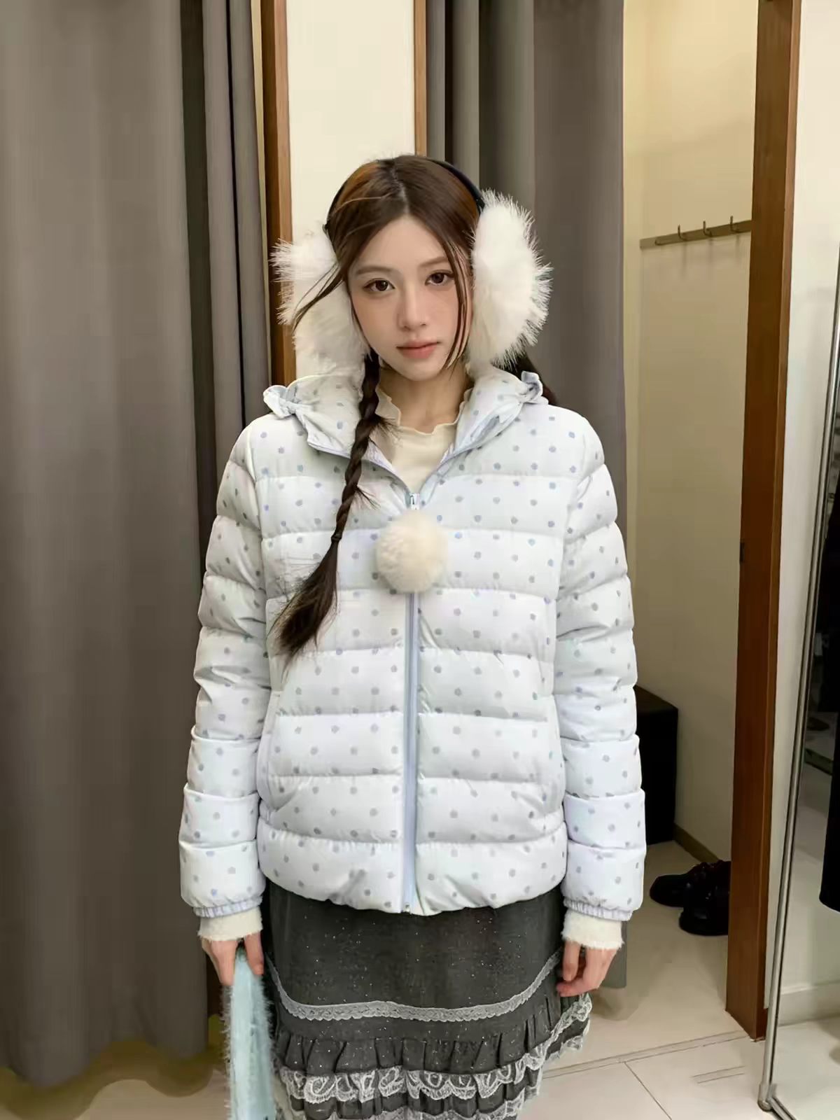 清透感甜美波點輕量羽絨連帽外套