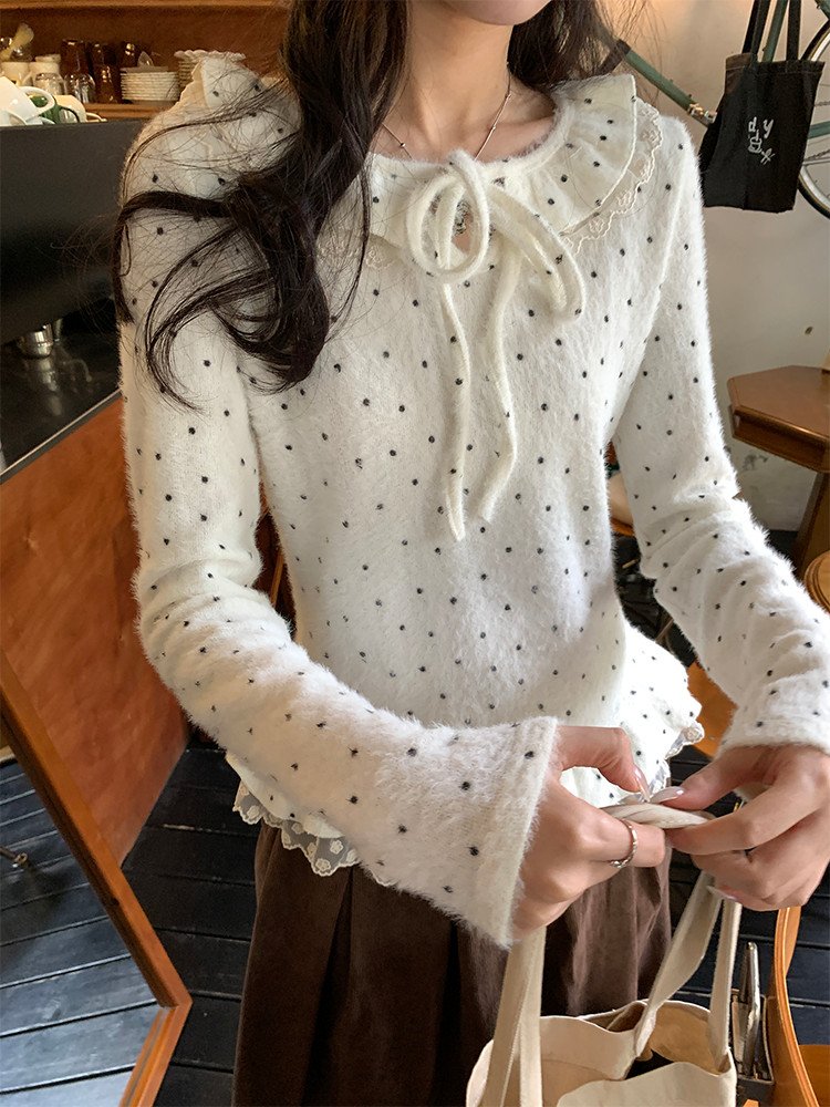木耳邊長袖顯瘦圓領上衣