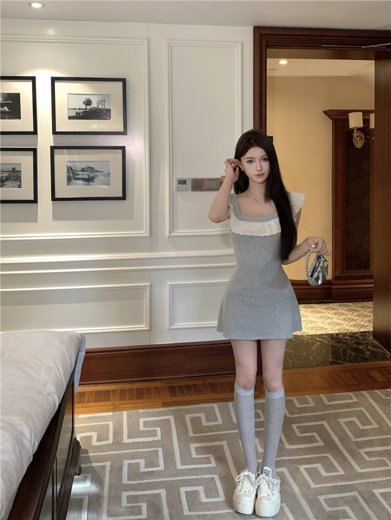 法式溫柔荷葉邊飛袖修身連衣裙