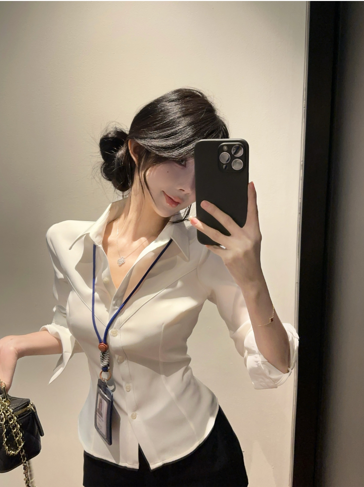 純欲性感收腰白襯衫