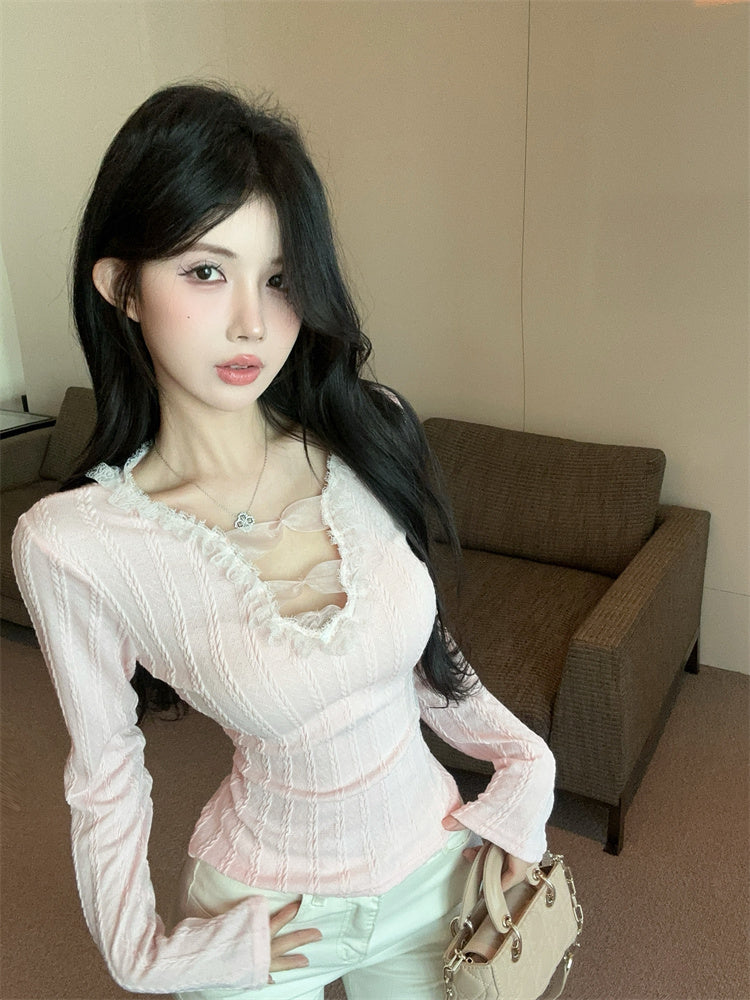 氣質甜酷辣妹花邊拼接蝴蝶結v領修身上衣