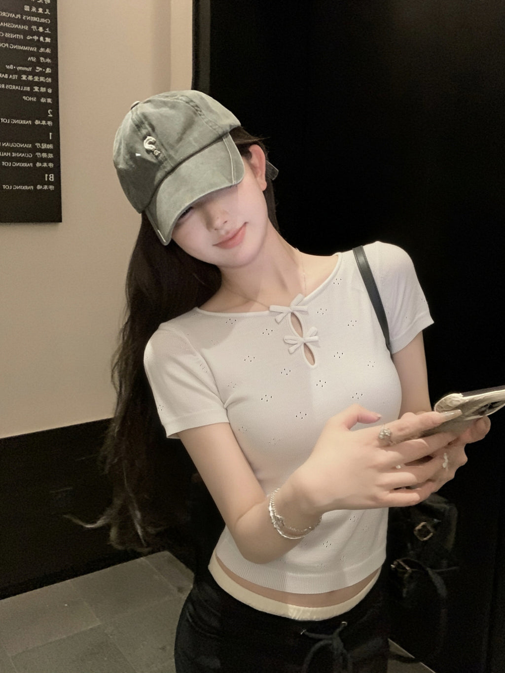 圓領蝴蝶結顯瘦上衣