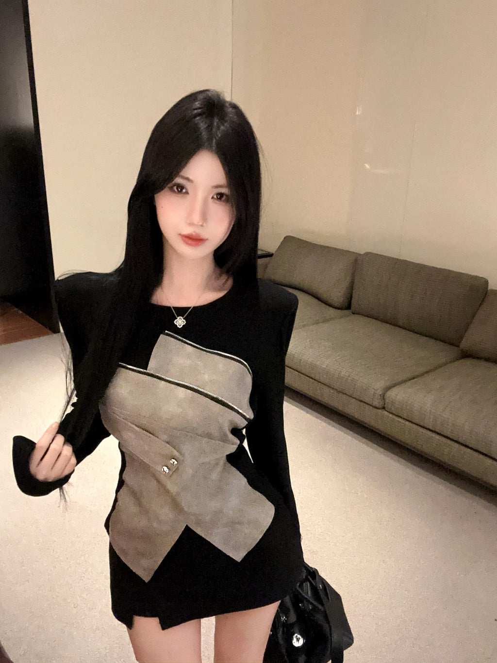 不規則拼接圓領顯瘦上衣