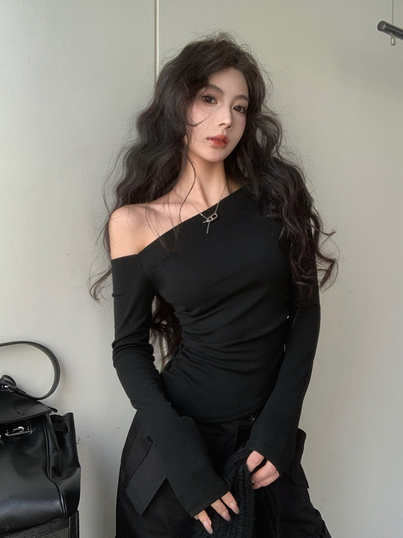純欲性感辣妹風不規則露肩上衣