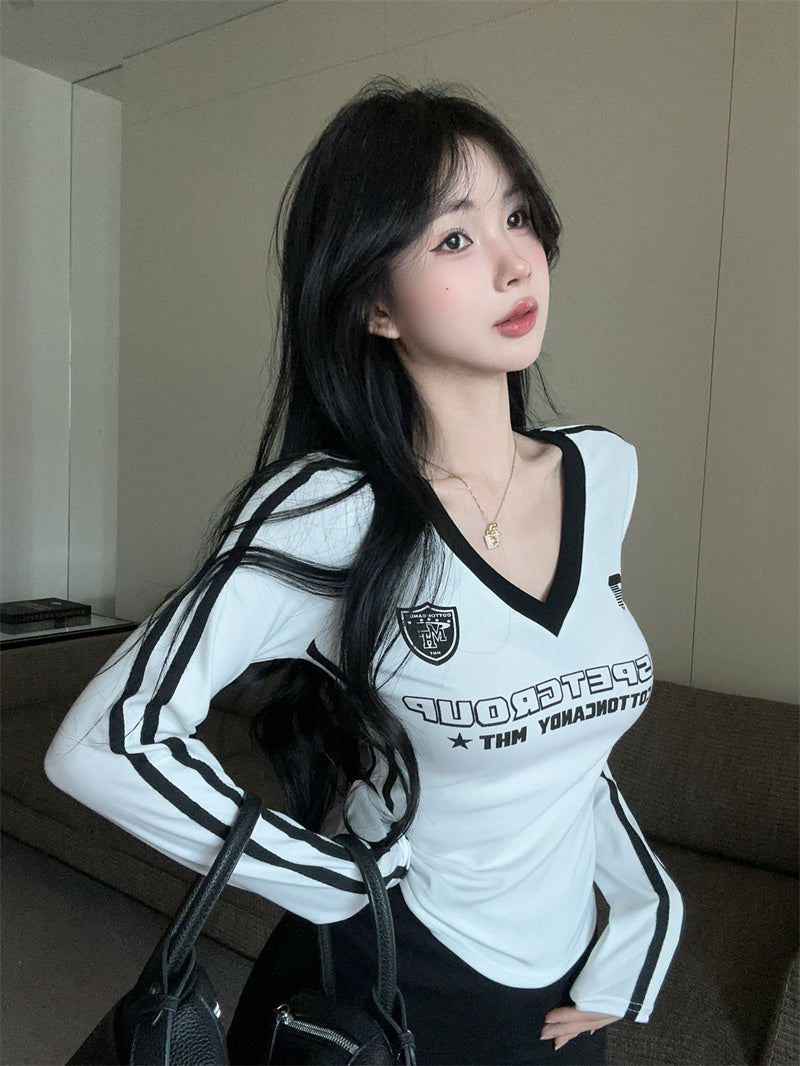 辣妹純欲薄款修身V領上衣