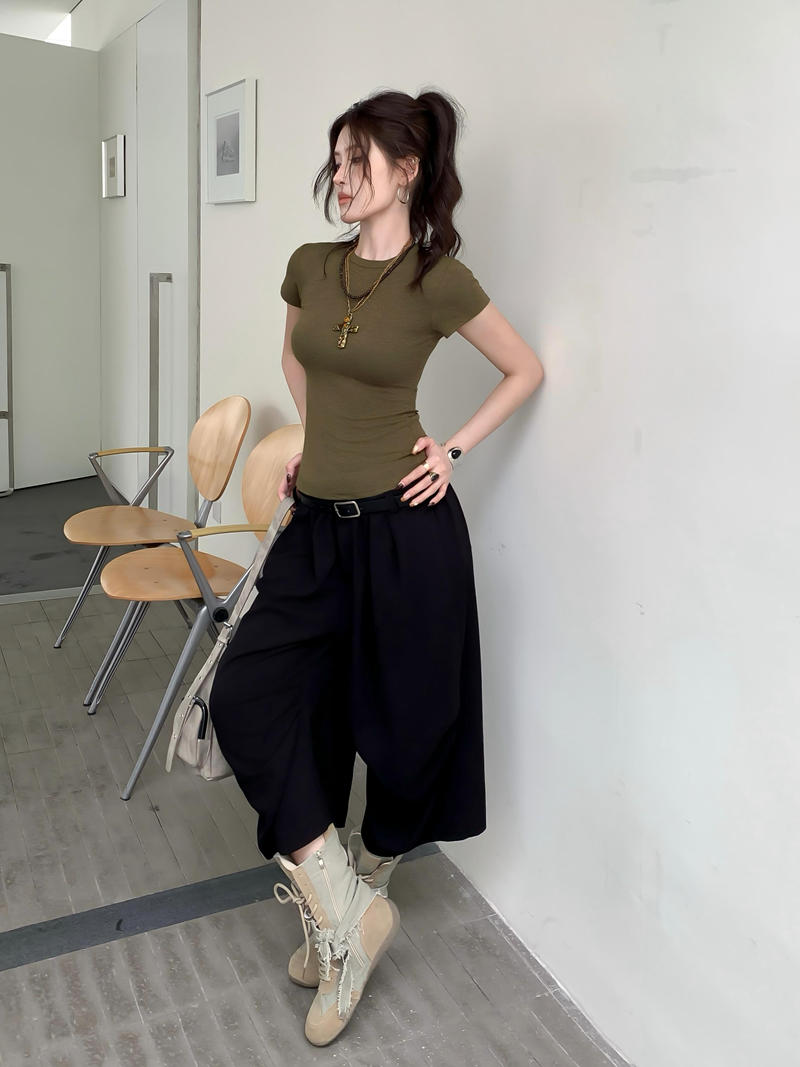 辣妹簡約基礎款正肩圓領上衣