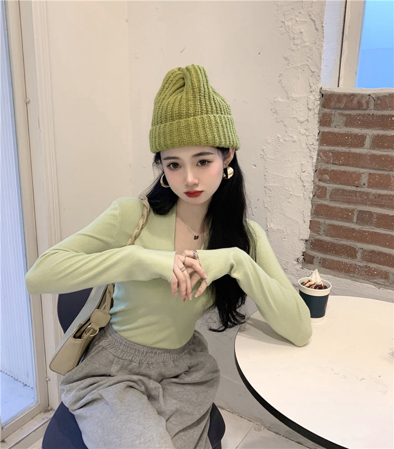 百搭V領純色修身上衣