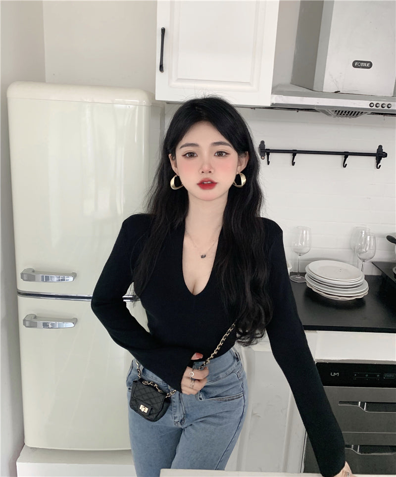 百搭V領純色修身上衣