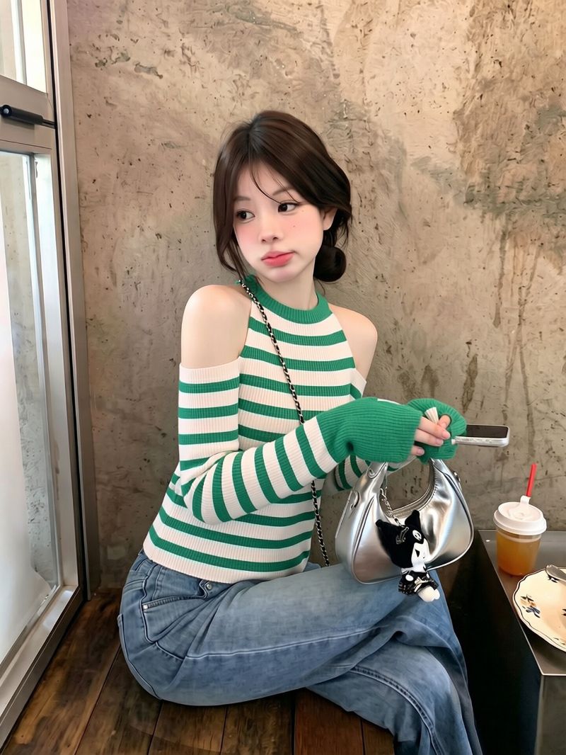 辣妹露肩設計感修身撞色上衣