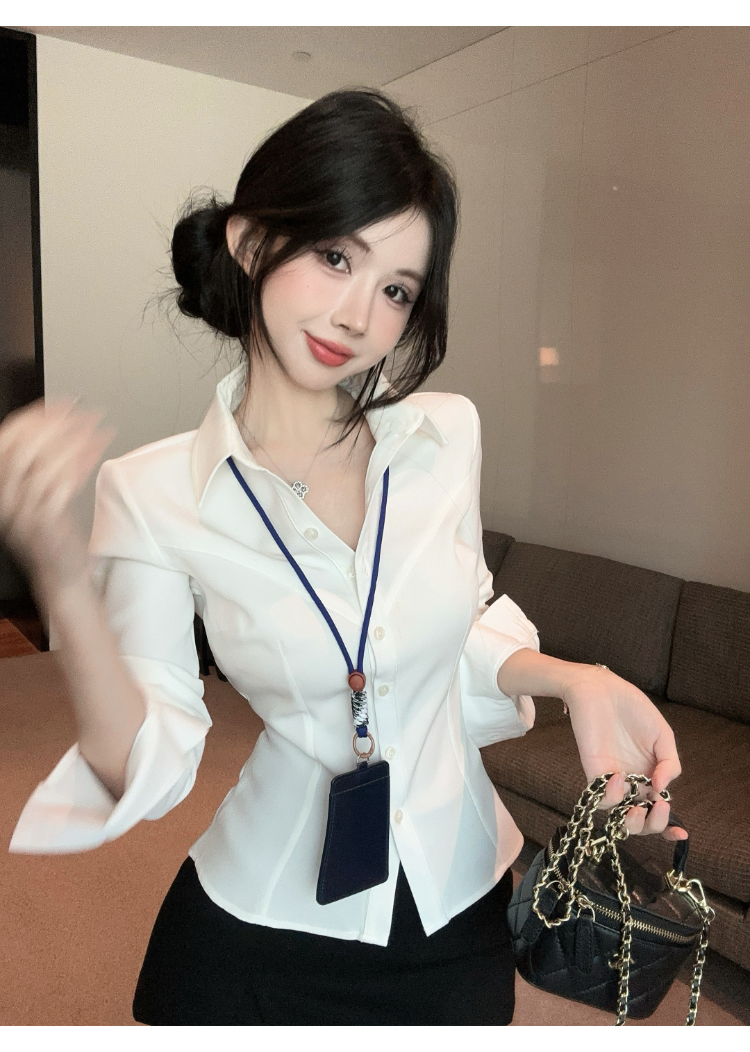 純欲性感收腰白襯衫