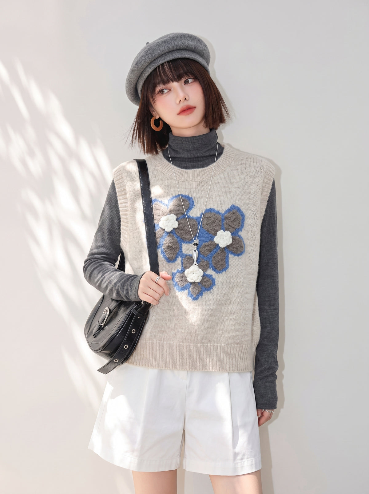 韓系花朵刺繡針圓領外搭無袖上衣