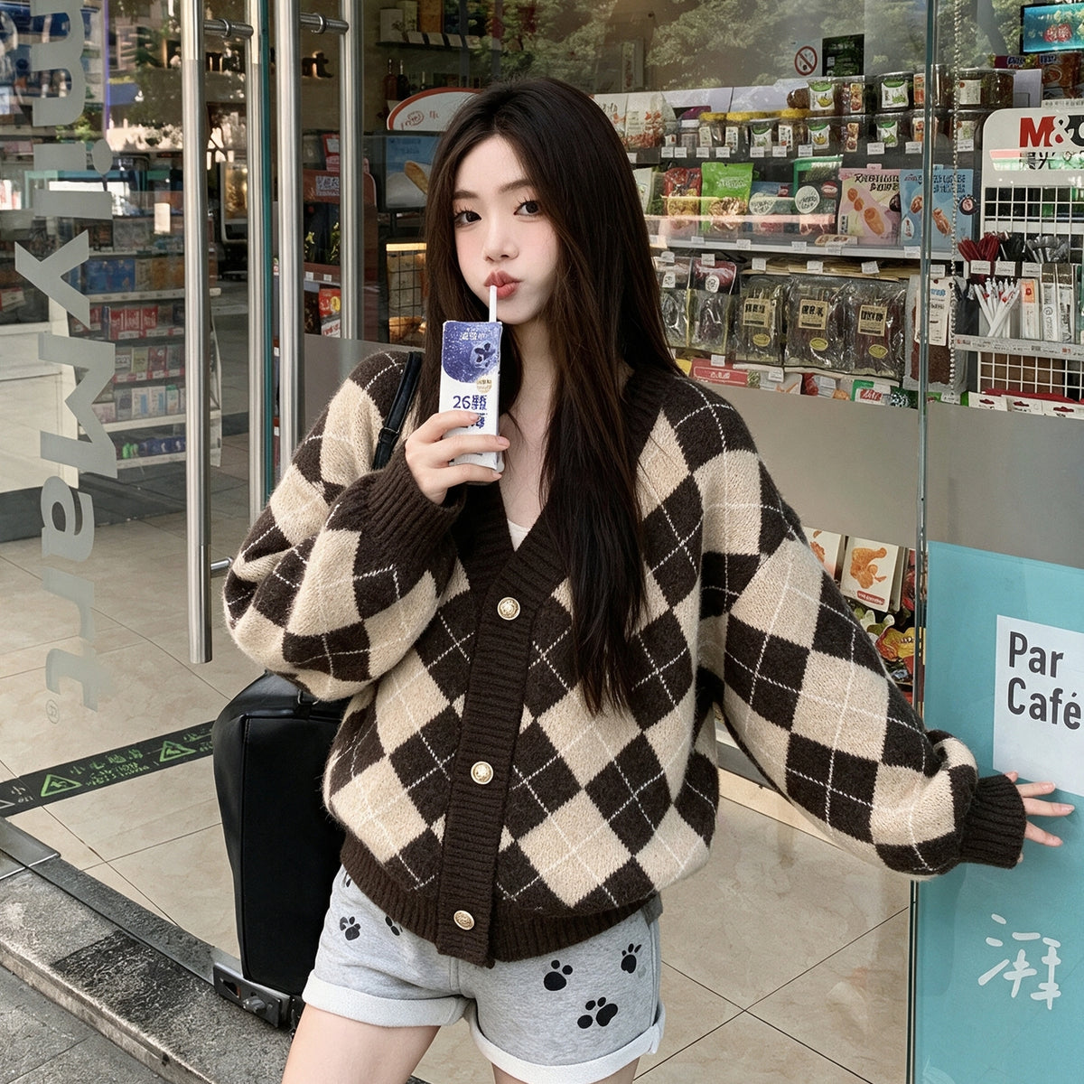 慵懶百搭菱格毛衣外套