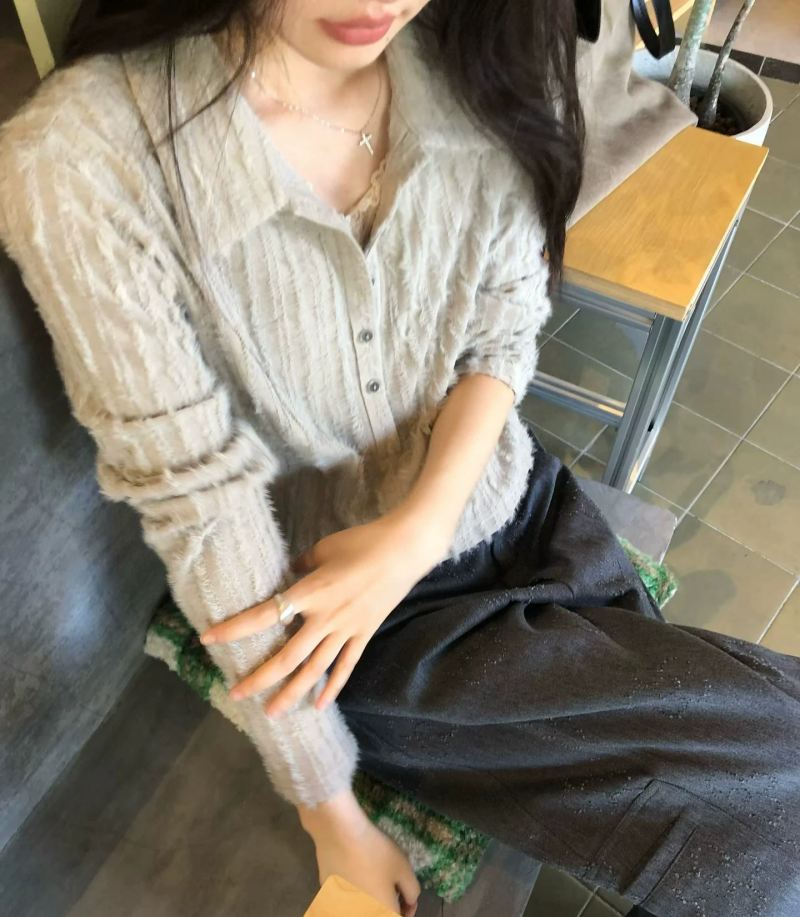 韓系翻領紐扣蕾絲拼接假兩件上衣