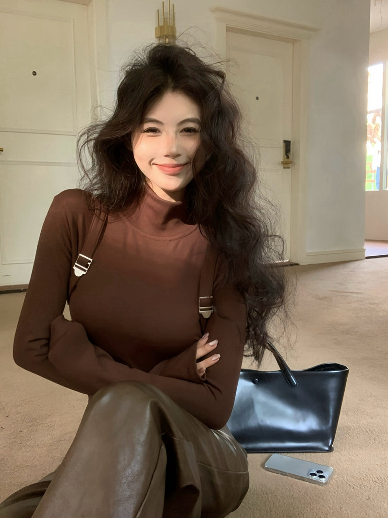 辣妹風設計感背帶內搭打底衫
