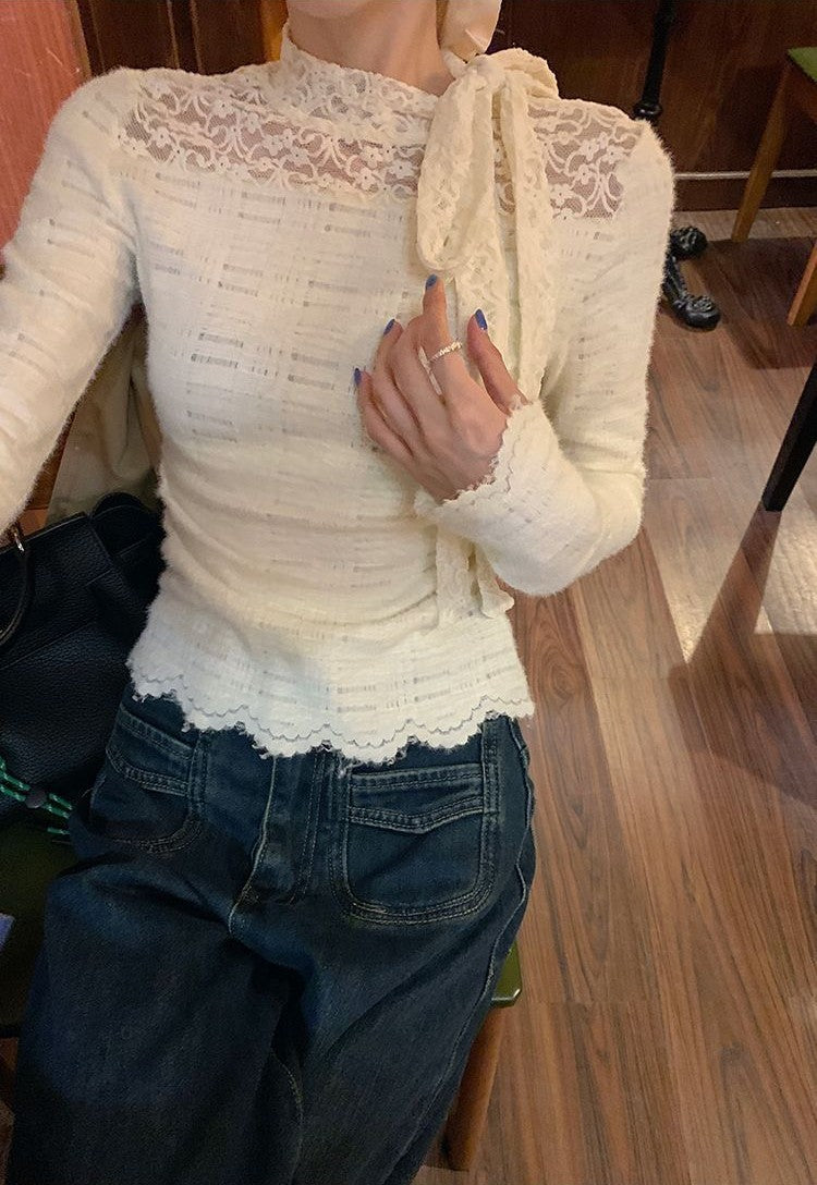 蕾絲鉤花半高領蝴蝶結綁帶內搭上衣