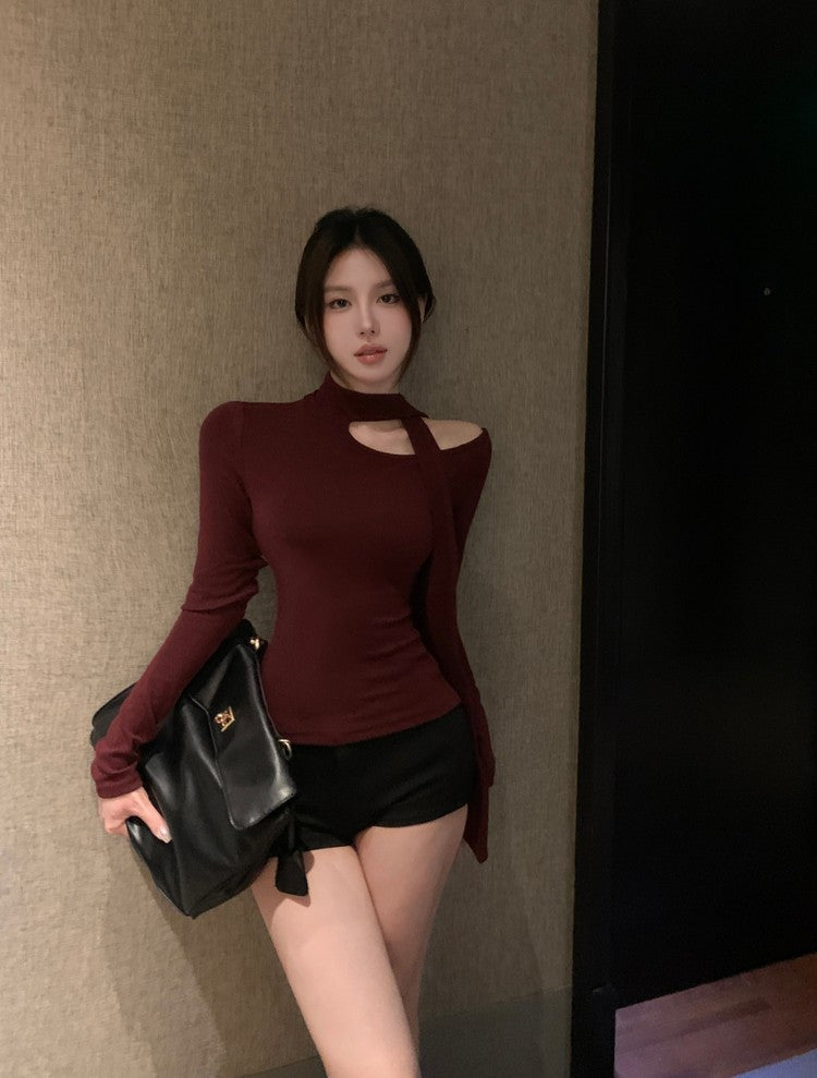 氣質純欲辣妹掛脖上衣
