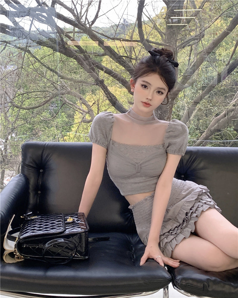 清透抽摺網紗上衣&高腰澎澎蕾絲裙