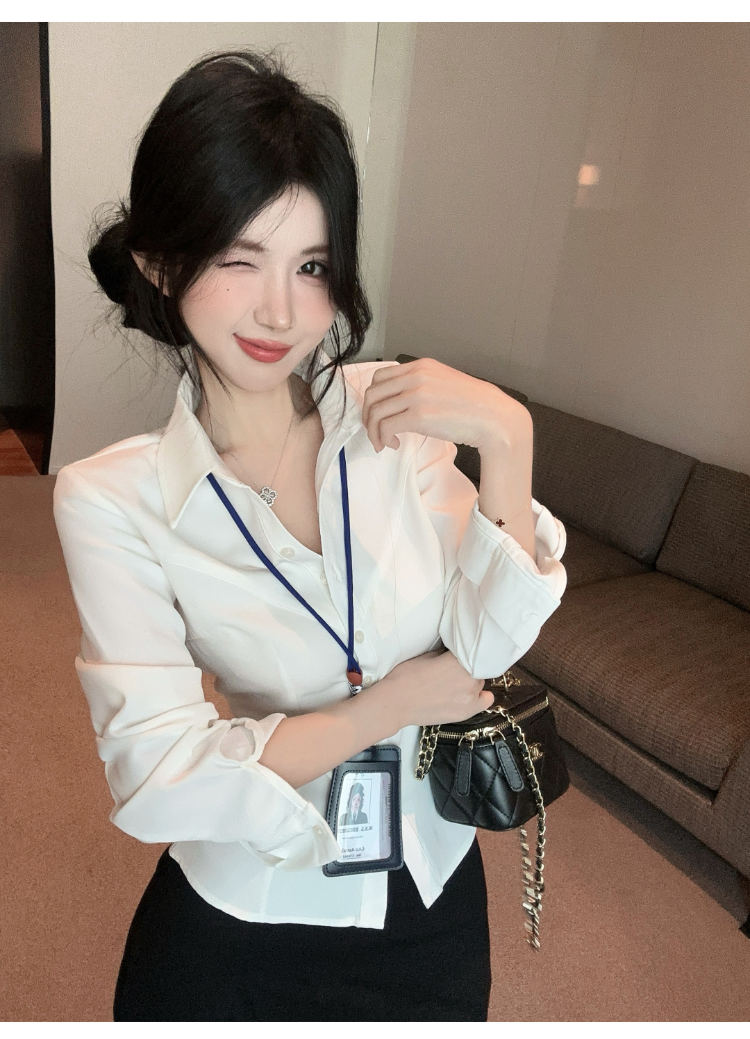 純欲性感收腰白襯衫