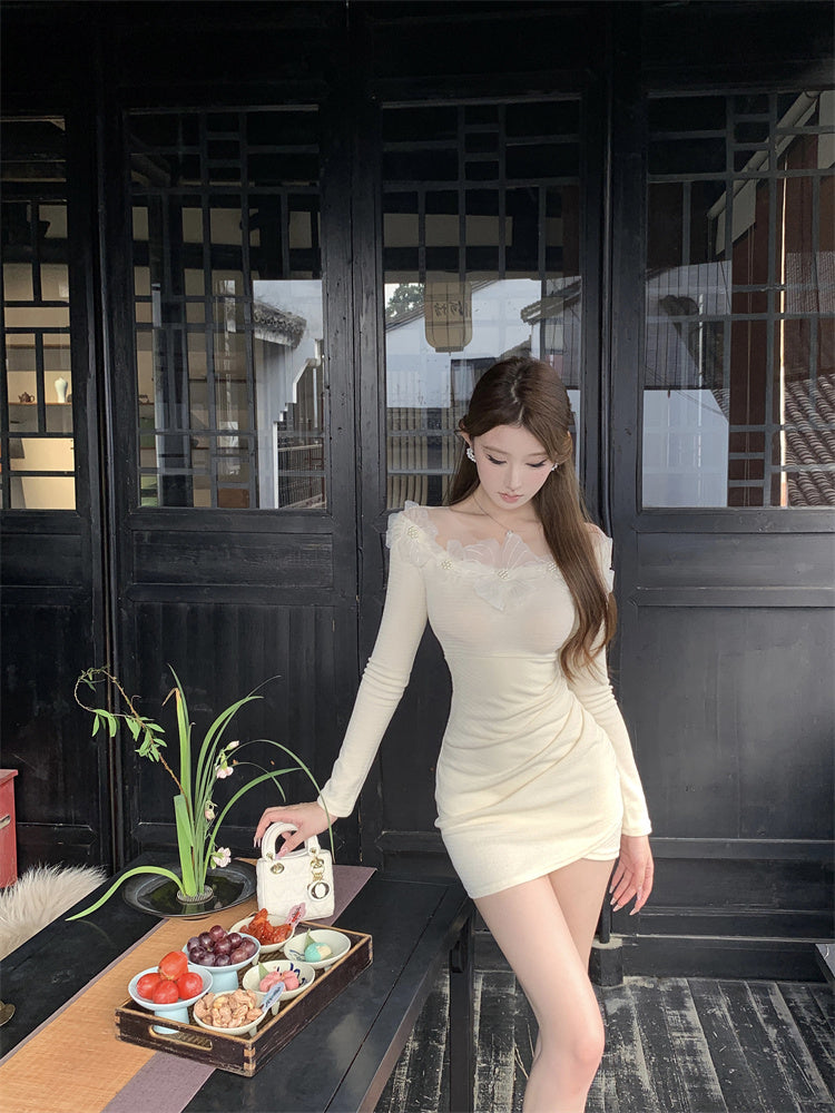 名媛風氣質立體花朵一字肩包臀連衣裙
