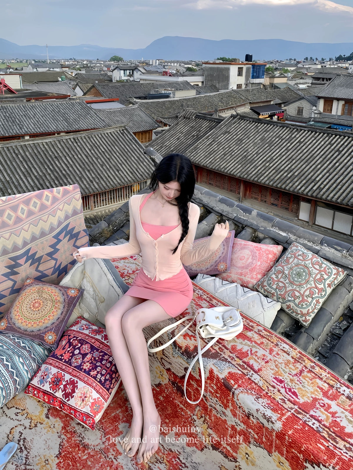 氣質純欲風包臀掛脖連衣裙套裝