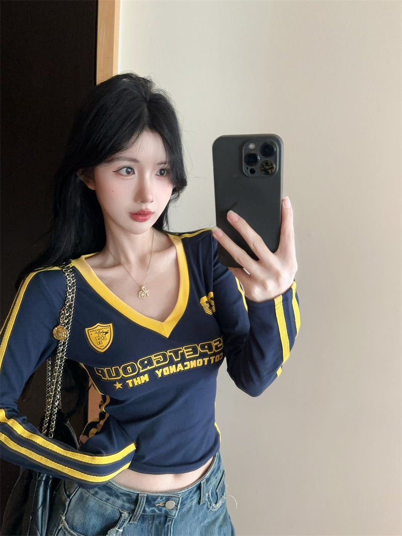辣妹純欲薄款修身V領上衣